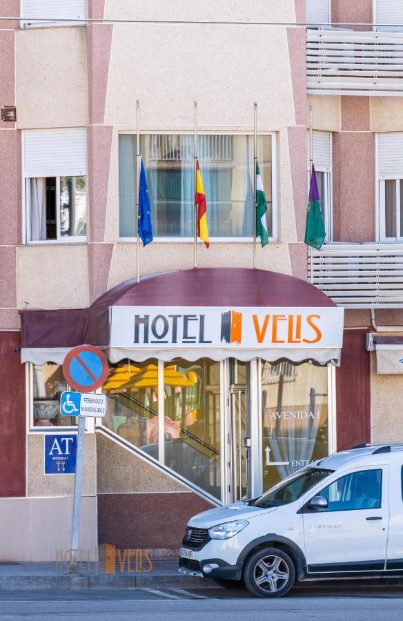 Hotel Velis - Avenida I Velez Malaga Kültér fotó